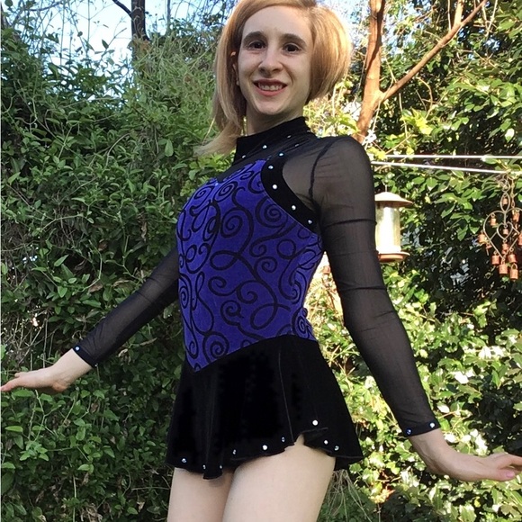 Vintage Figure Skating Costume Circa 1990s - Picture 2 of 5